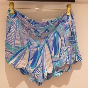 Lilly Pulitzer Dahlia Short Aboat Time, size M